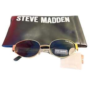 Steve Madden MYSTIE Shiny‎ Gold Frame Oval Sunglasses NWT